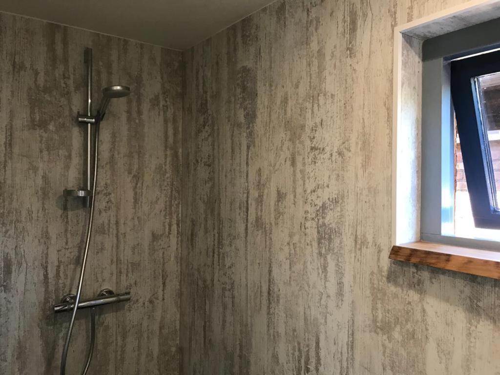 Heerlijk Huisje Vlakbij De Duinen Van Oostvoorne Eksteriør billede